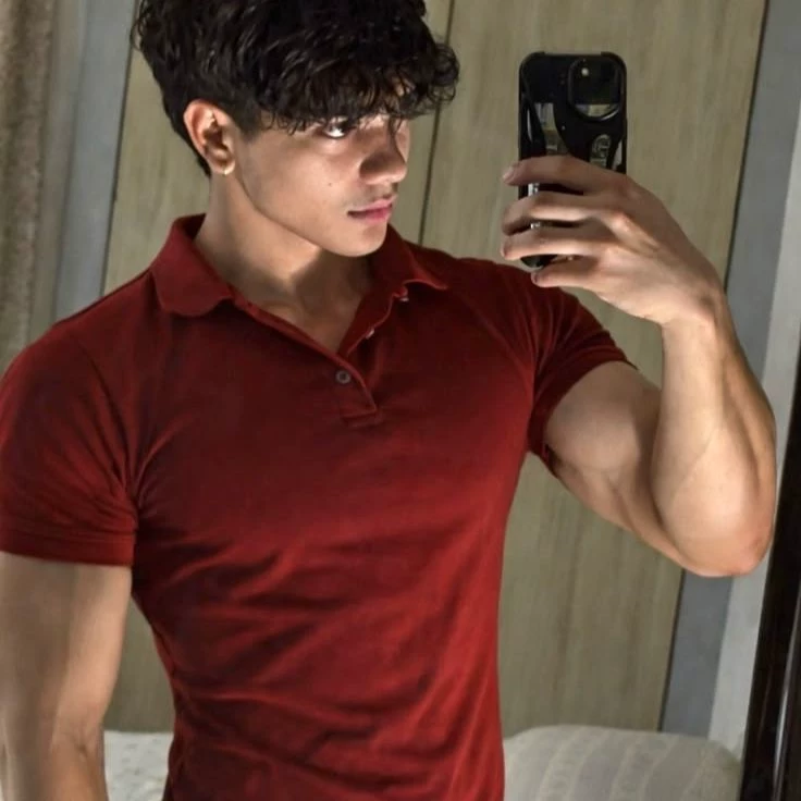Tino - GAY. thumbnail
