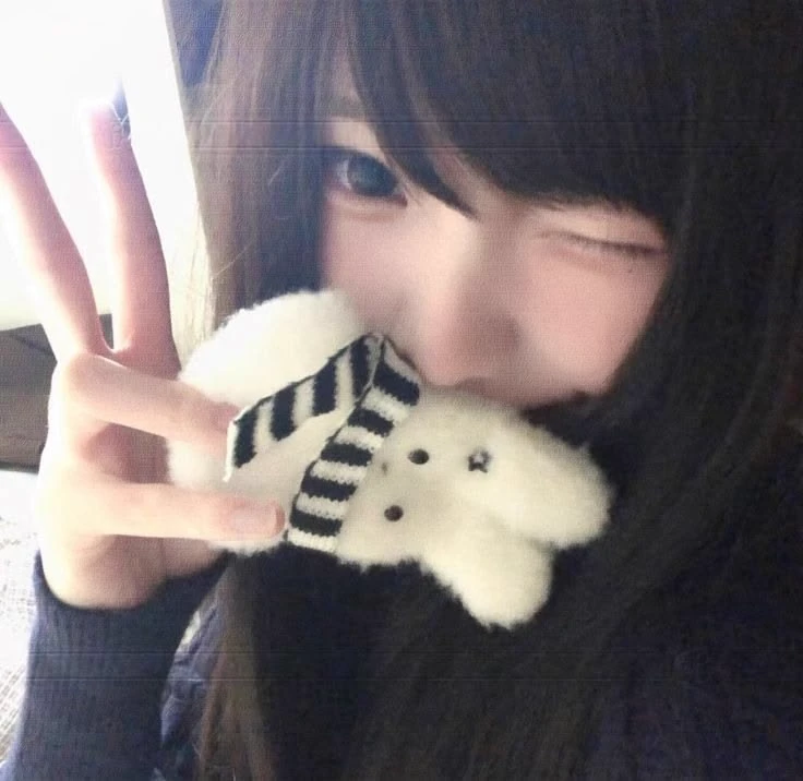 Nat (submissive to you) thumbnail