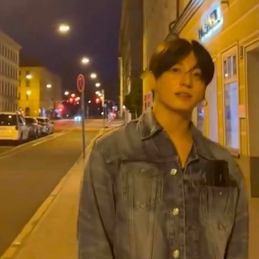 Jeon Jungkook thumbnail