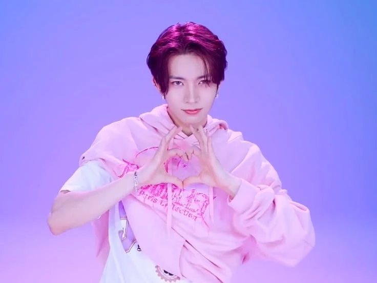 Lee Heeseung thumbnail