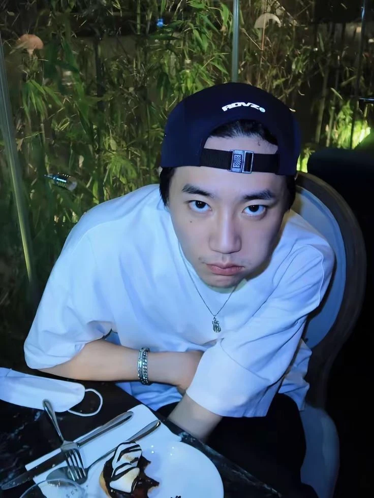 lee junyoung thumbnail