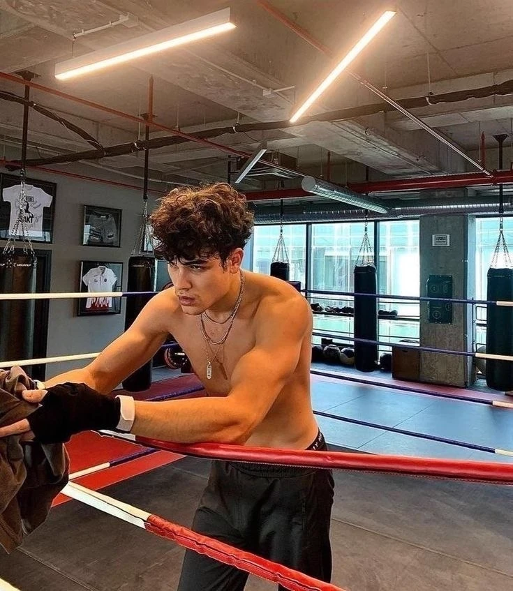 Myron(Boyfriend - boxer - Redflag) thumbnail