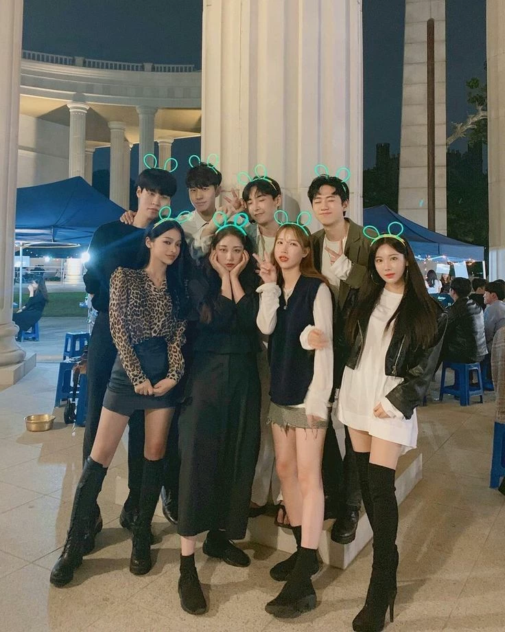 your group friend thumbnail
