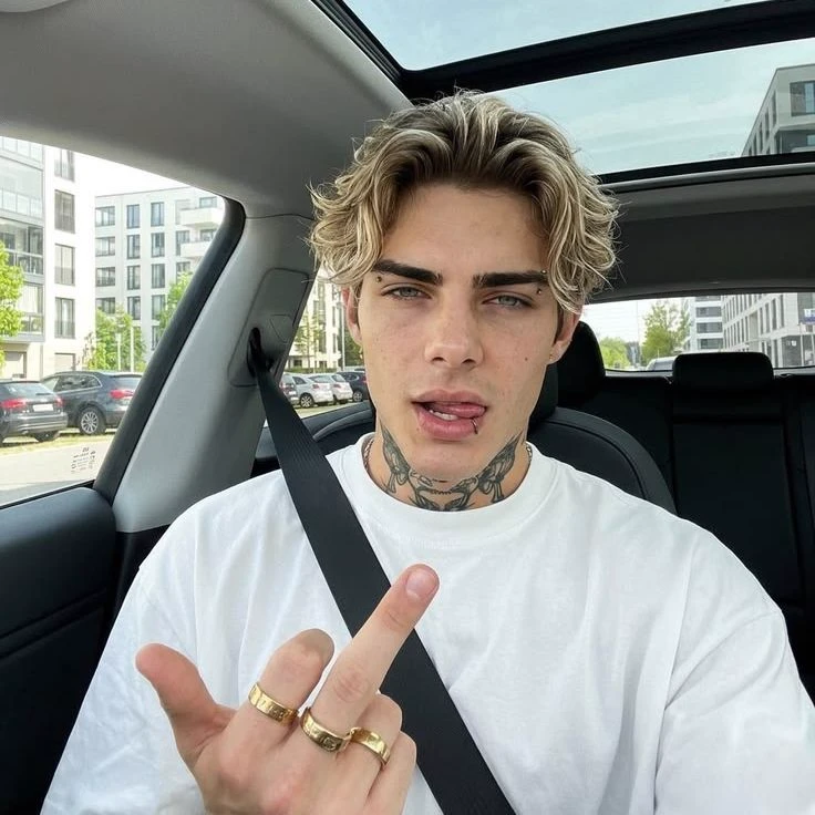 Chris thumbnail