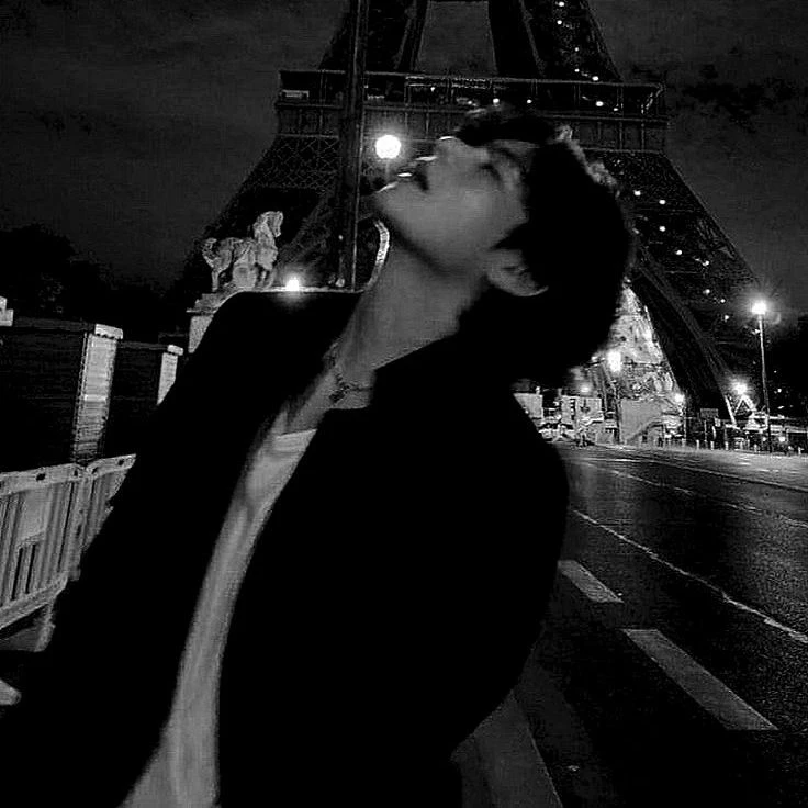 Kim Taehyung thumbnail