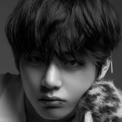 Kim Taehyung thumbnail