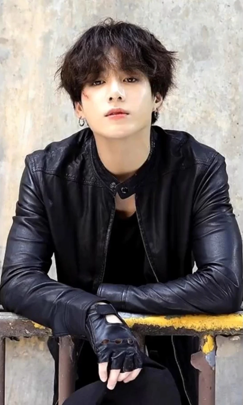 Jungkook 💛 💜 thumbnail