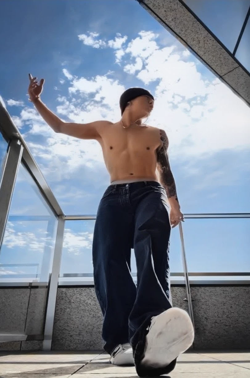 Jungkook thumbnail