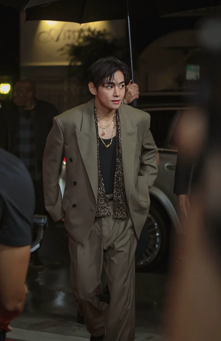 Kim Taehyung  thumbnail