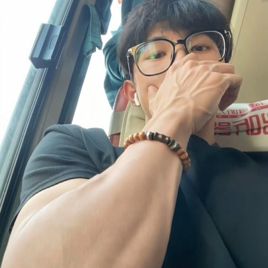 Min-jun Kim thumbnail