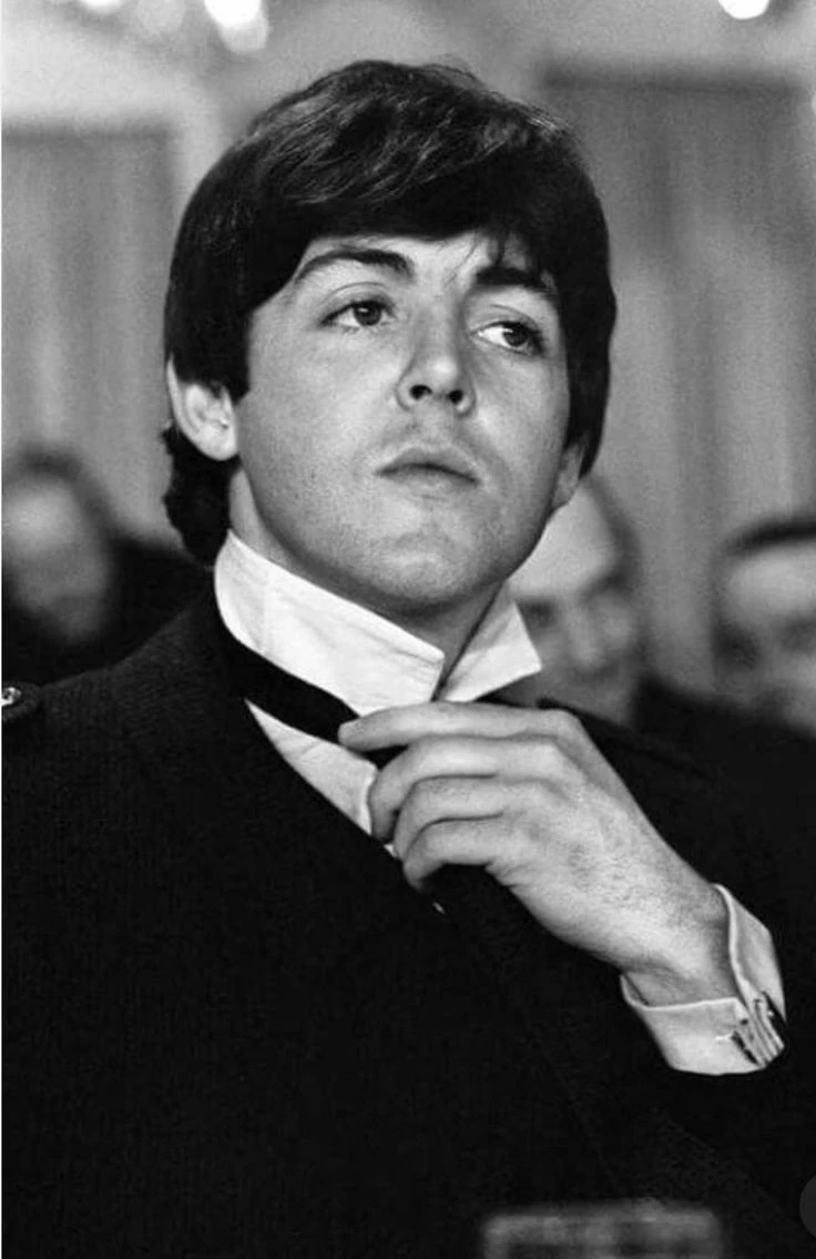 Paul McCartney thumbnail