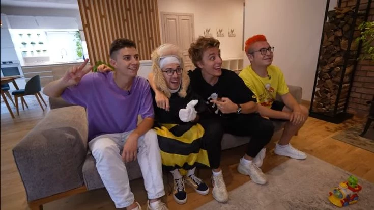team A4 thumbnail