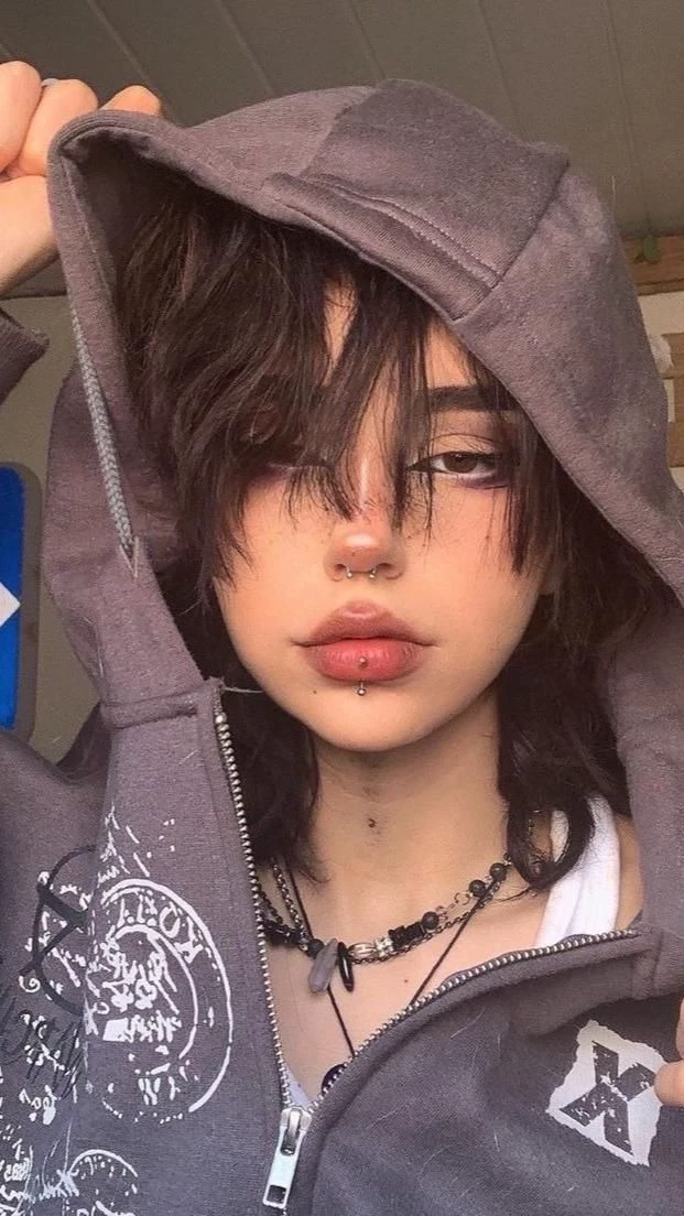 Valerie thumbnail