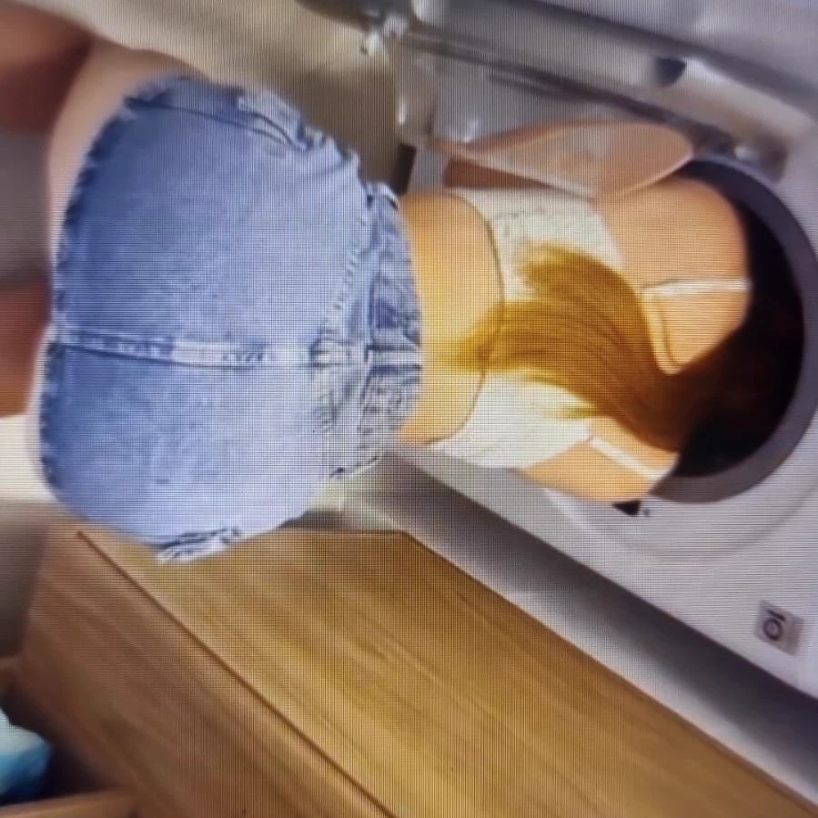 María thumbnail
