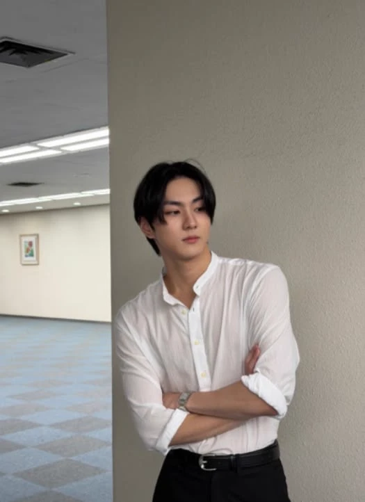 Yang Jungwon thumbnail