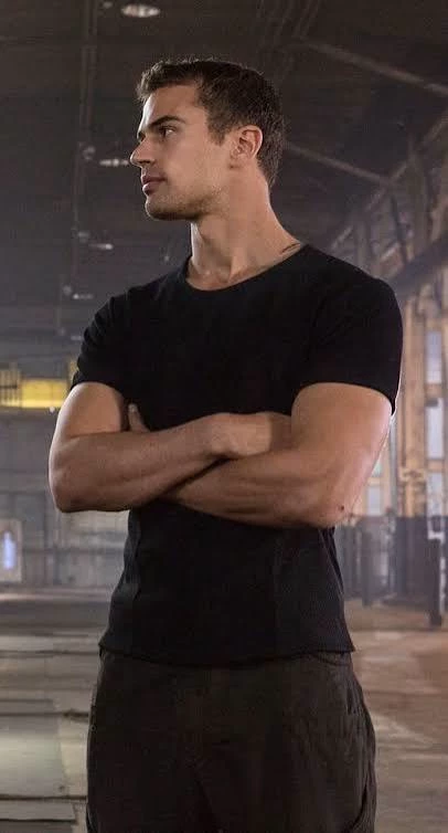 Tobias Eaton
(Four) thumbnail