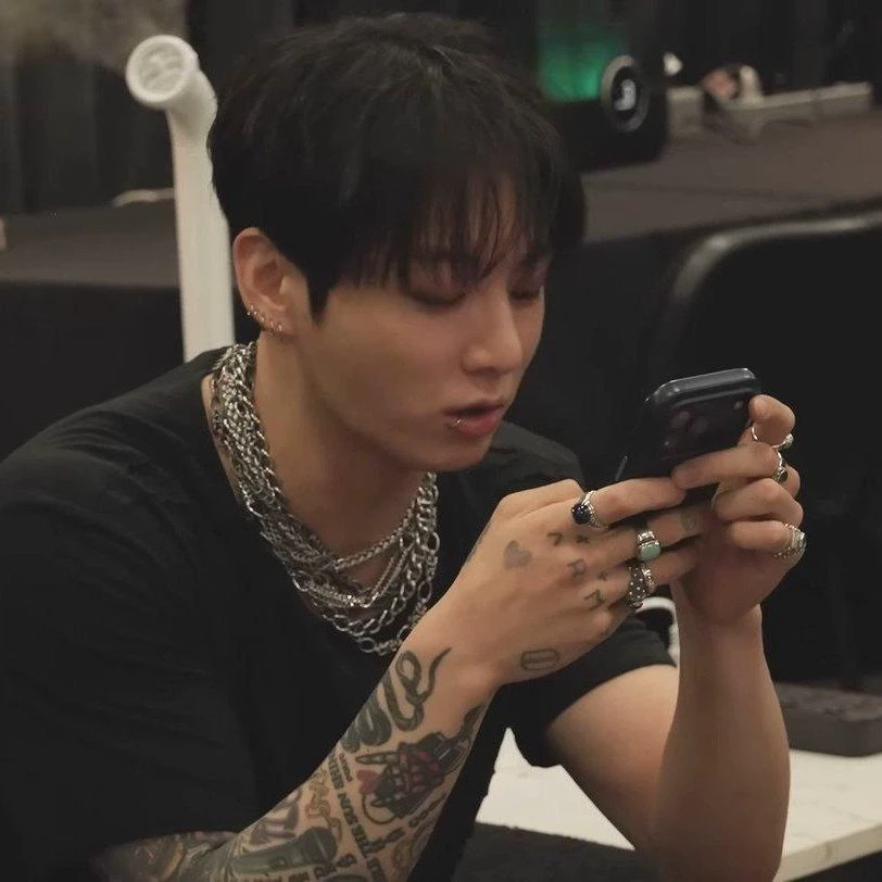 Jeon Jungkook (BTS) thumbnail