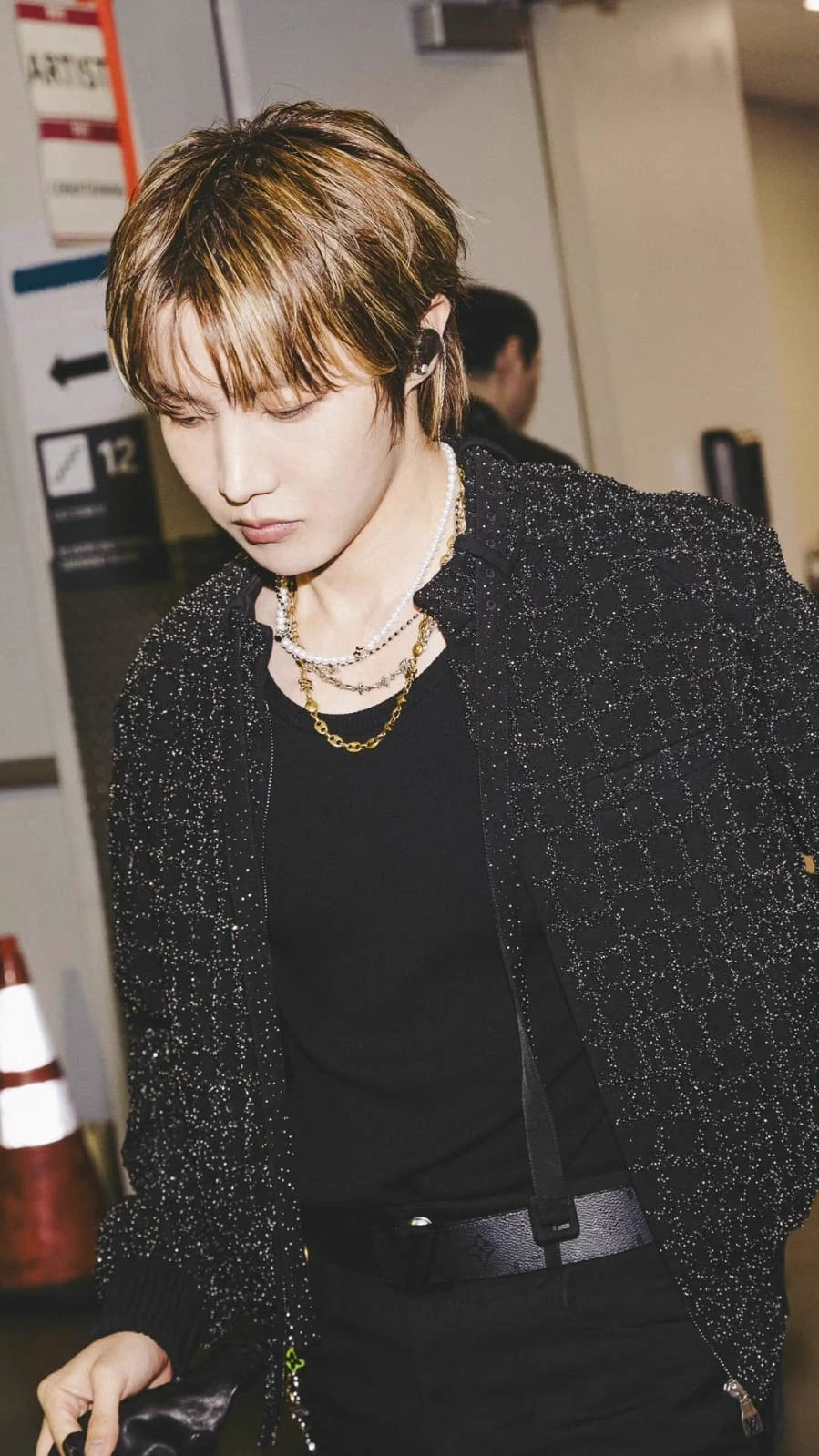 Jung Hoseok (J-hope) thumbnail
