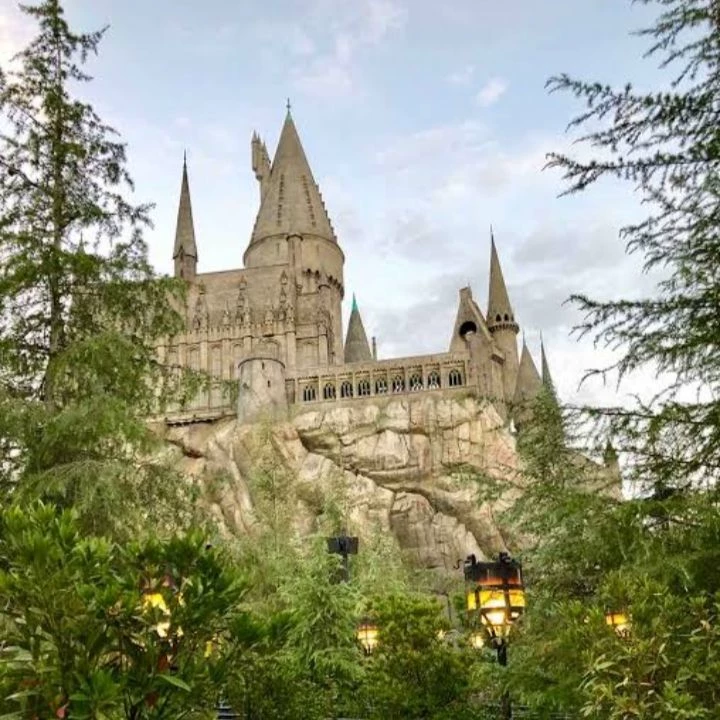 Hogwarts (pick me) thumbnail