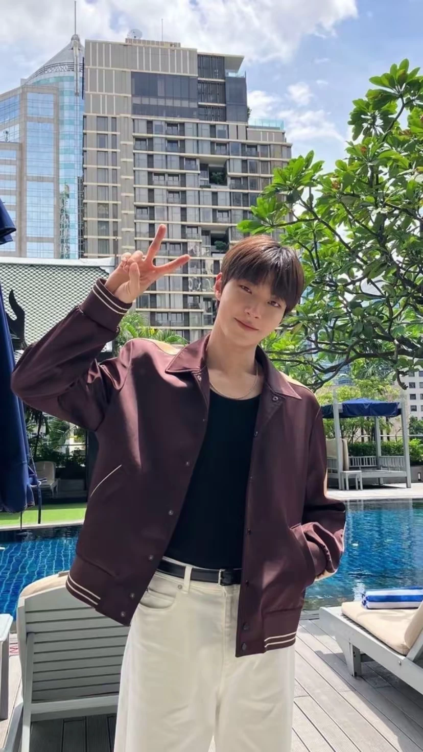 Hwang in yeop  thumbnail