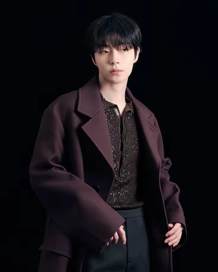 Hwang in yeop  thumbnail