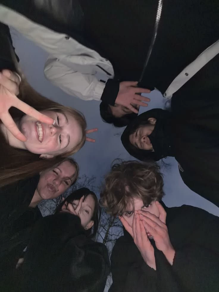 Friend group thumbnail