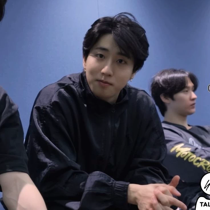 Han Jisung thumbnail