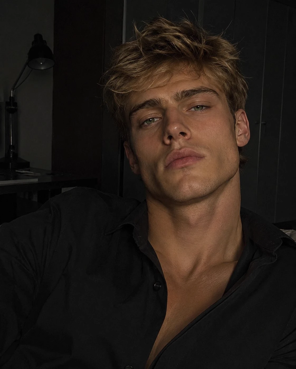 Nicolas thumbnail