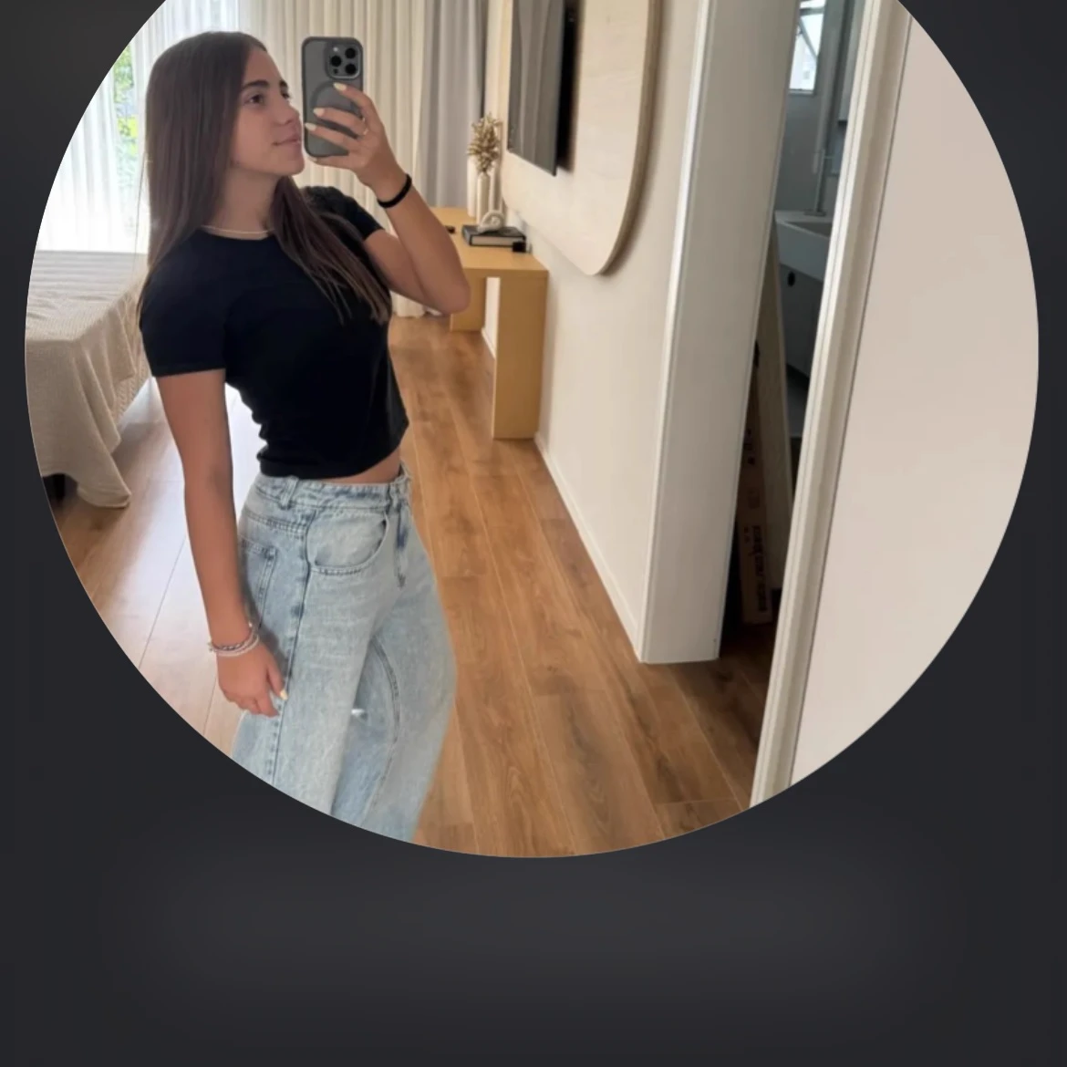 Isa Bernandello thumbnail