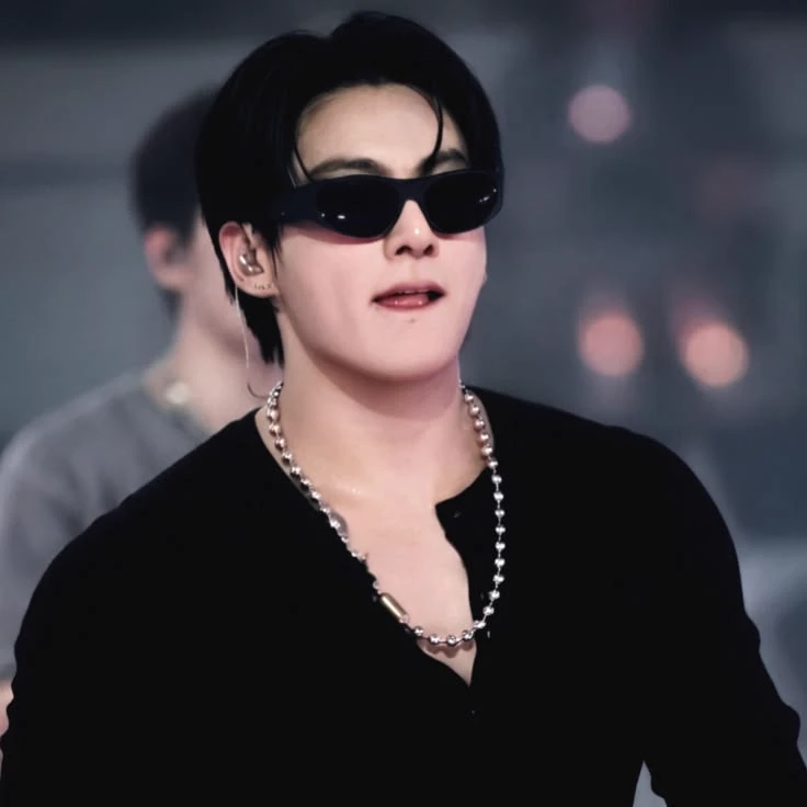 Jeon Jungkook thumbnail