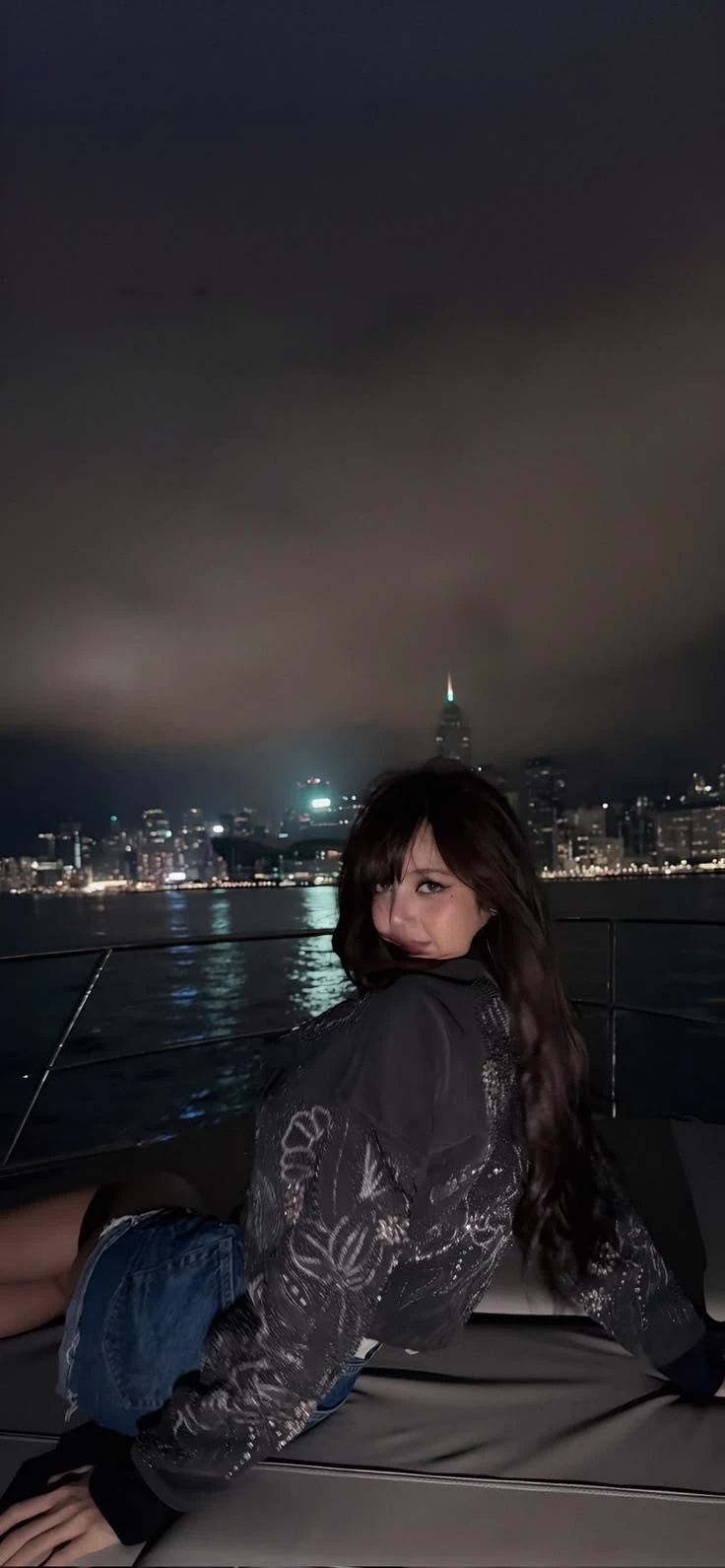Lalisa Manoban

 Free Mp3 Download thumbnail