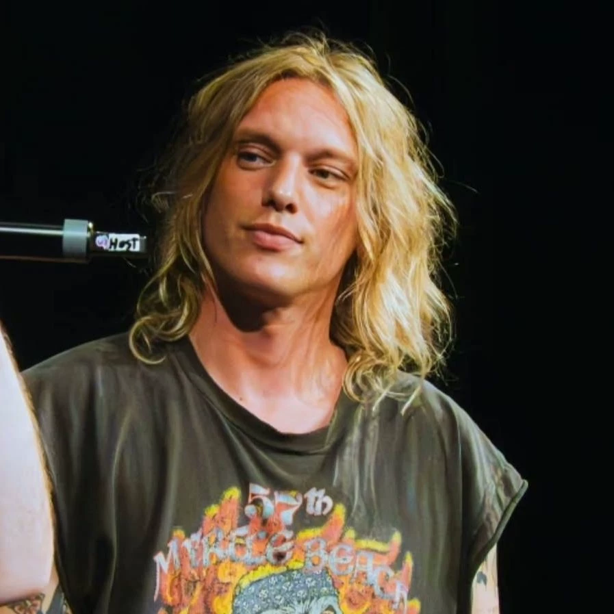 Jamie Campbell Bower thumbnail