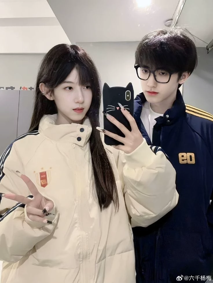 Secret Relationship thumbnail