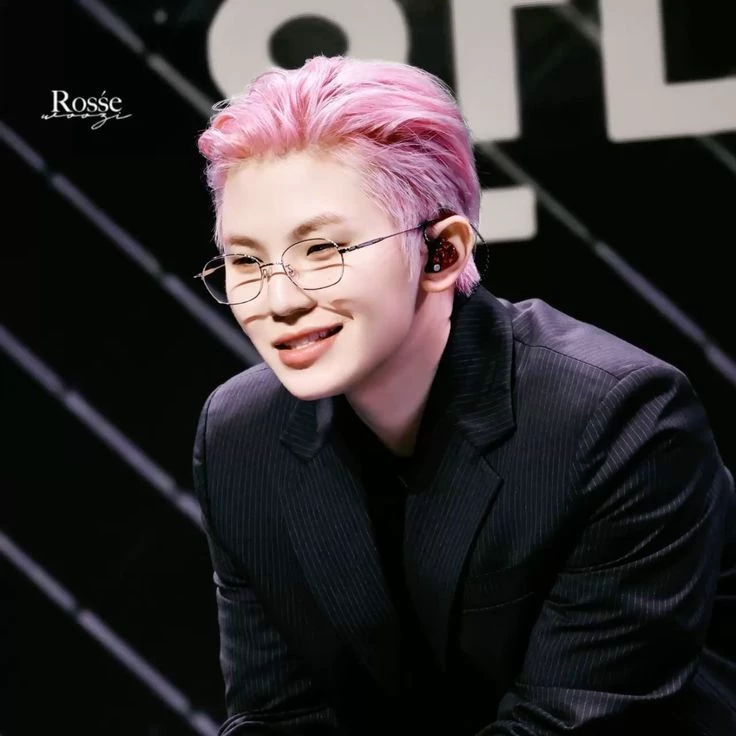 Lee Jihoon (Woozi) thumbnail