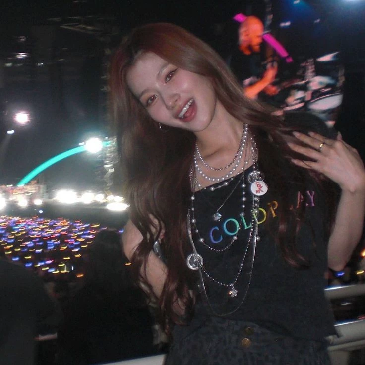 Minatozaki sana thumbnail