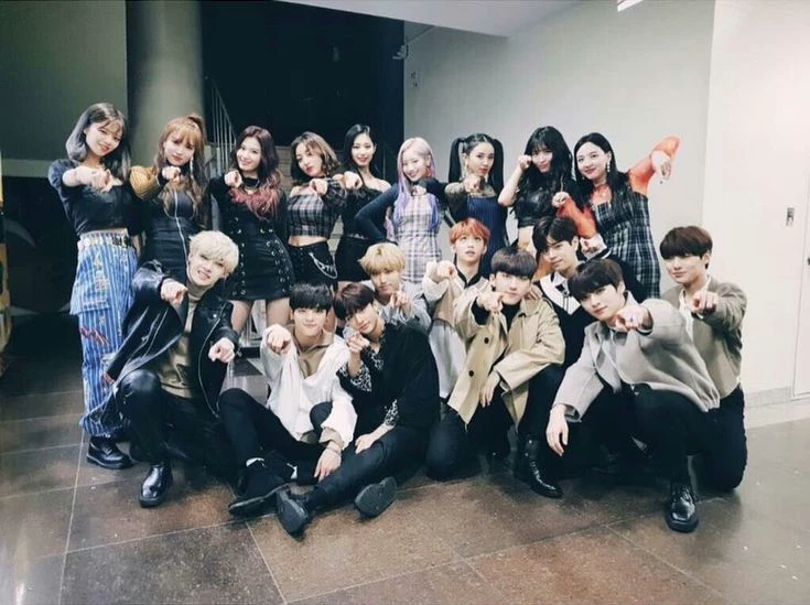 Twice y Stray kids thumbnail