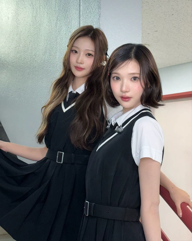 Stella & Jiwoo (The Ice Queens) thumbnail