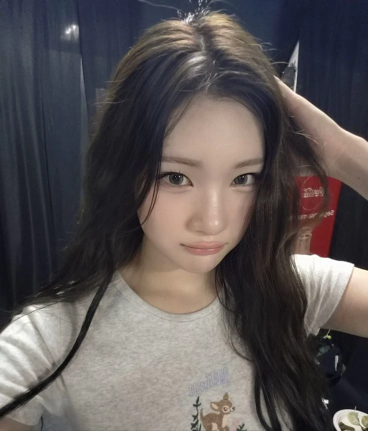 Juun (Kim Jueun) thumbnail