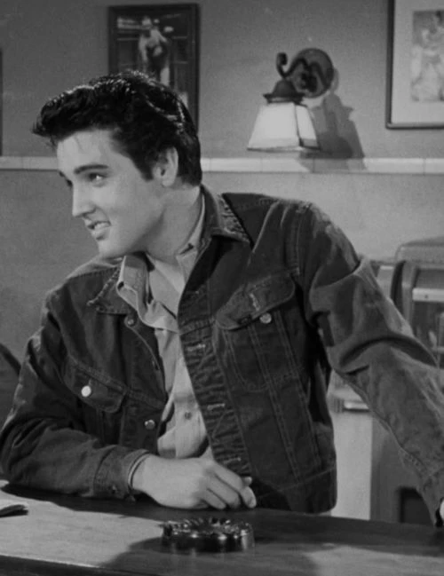 Elvis Presley thumbnail