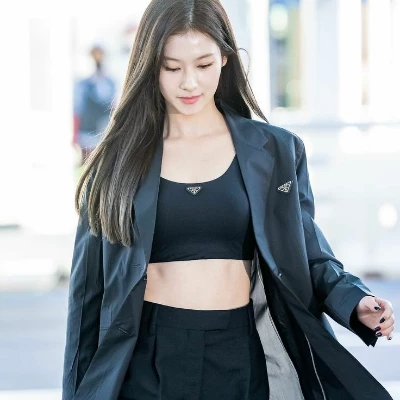 Minatozaki Sana thumbnail