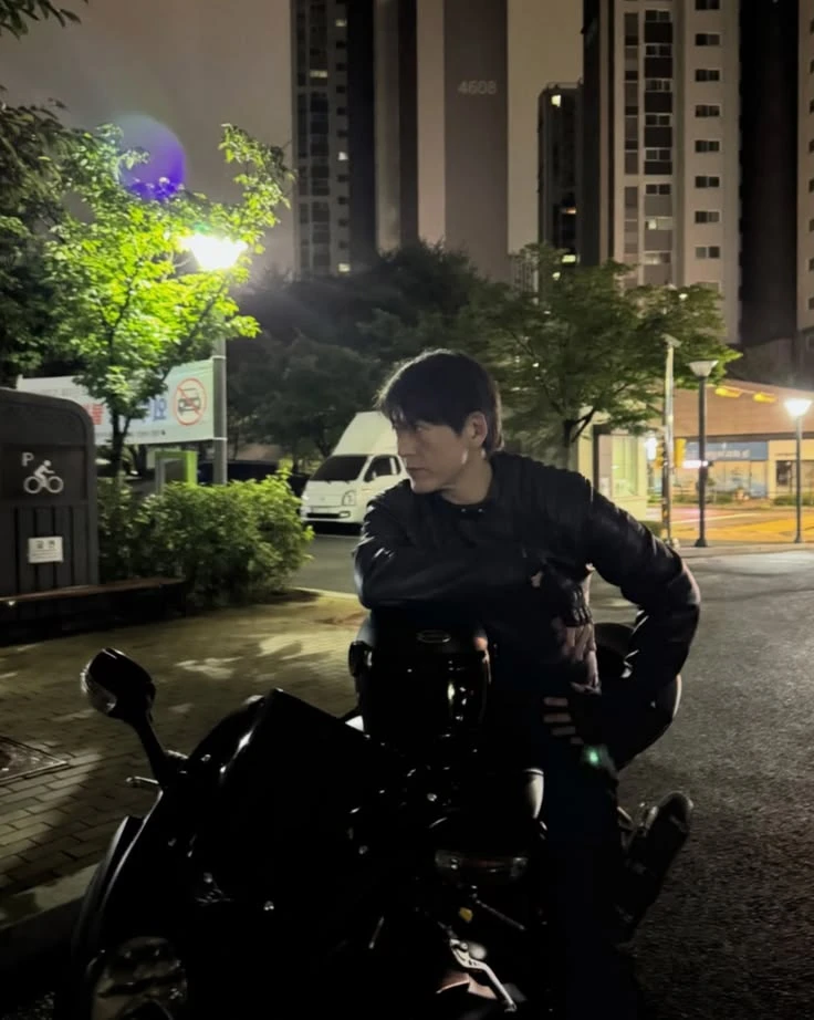 lee do young (Bloodhounds) thumbnail