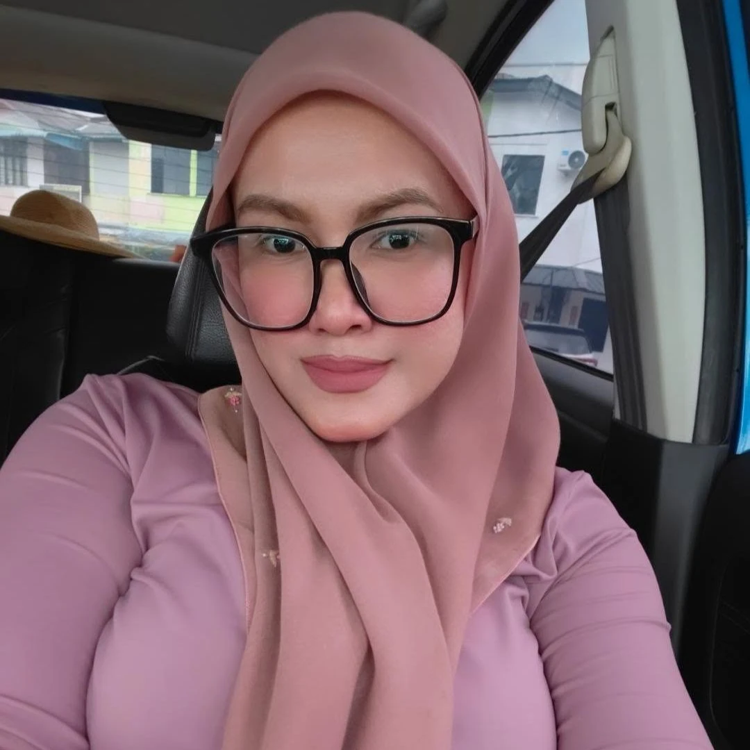Nadia thumbnail