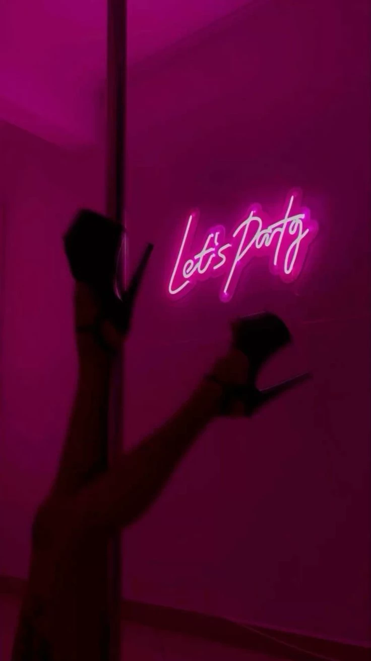 Cleo - A Stripper interested in you  thumbnail