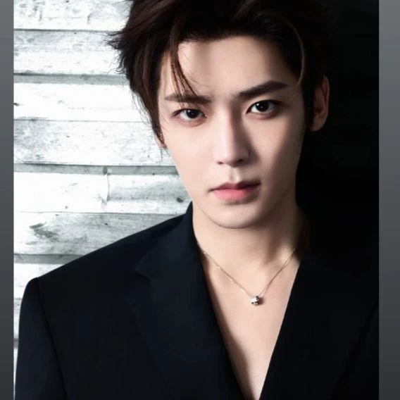 Neo Hou thumbnail