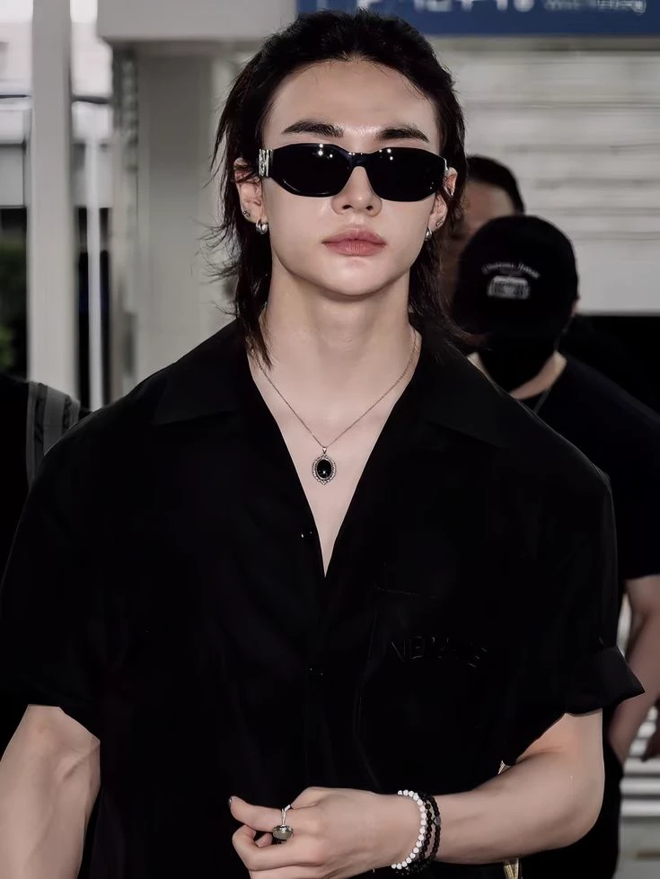 Hyunjin thumbnail