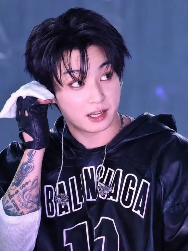 Jeon Jungkook thumbnail