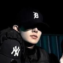 Lee Heeseung 🧢 | Turro thumbnail