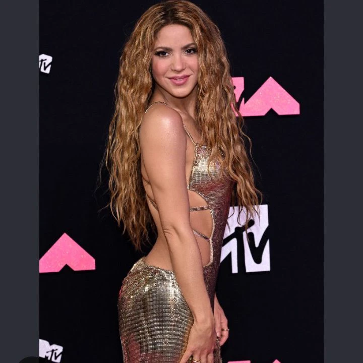 Shakira thumbnail