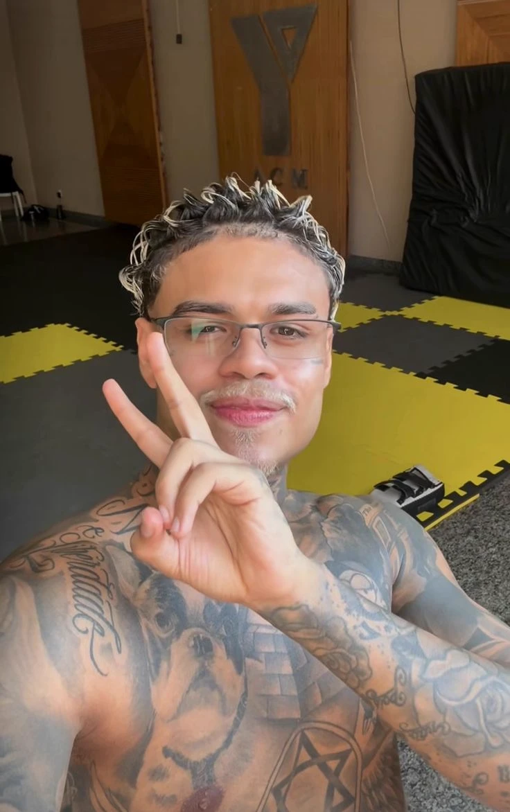 Vitor Hugo thumbnail