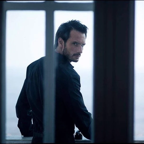 Rodrigo Santoro thumbnail